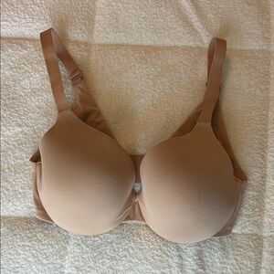 SKIMS Nude Bra size 34D NWOT